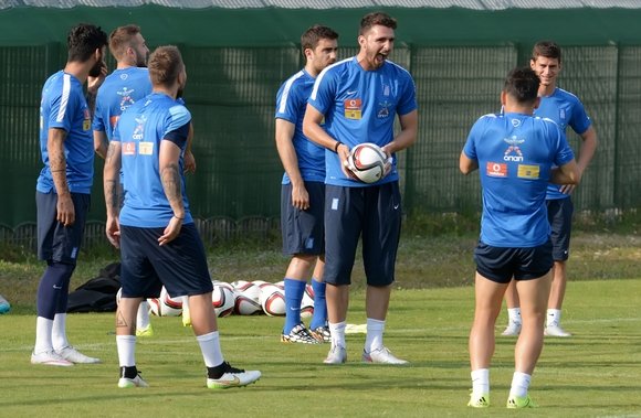 Η 10άδα του Μαρκαριάν και ο Μήτρογλου - Εκτός ο Φορτούνης ενόψει Ν.Φερόε [εικόνες] | iefimerida.gr 0