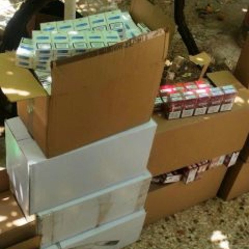 Σύλληψη 52χρονου αλλοδαπού για κατοχή και διακίνηση λαθραίων καπνικών προϊόντων [εικόνες]	 | iefimerida.gr 2