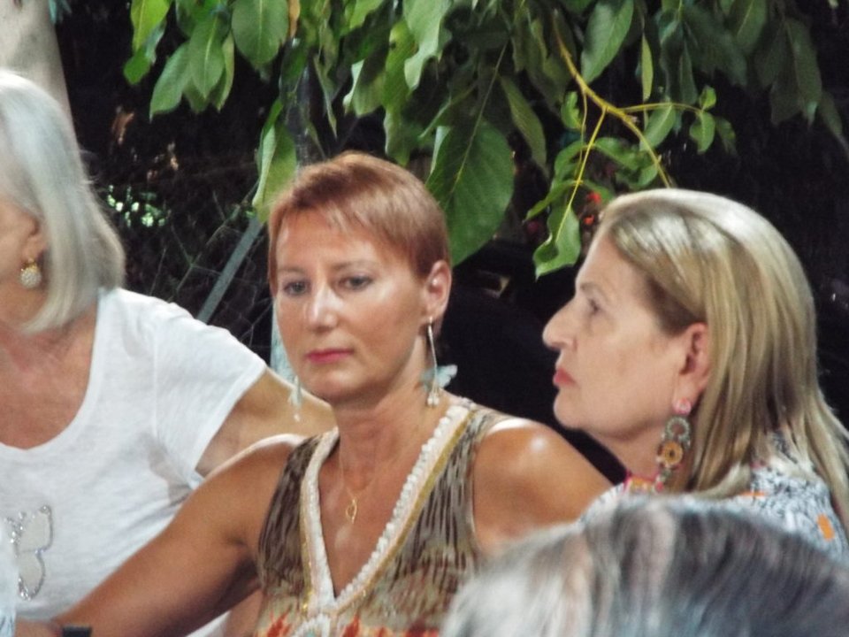 Συνεχίζει τις διακοπές στη Λευκάδα ο Καραμανλής -Βόλτες, ταβέρνες και selfies [εικόνες] | iefimerida.gr 13