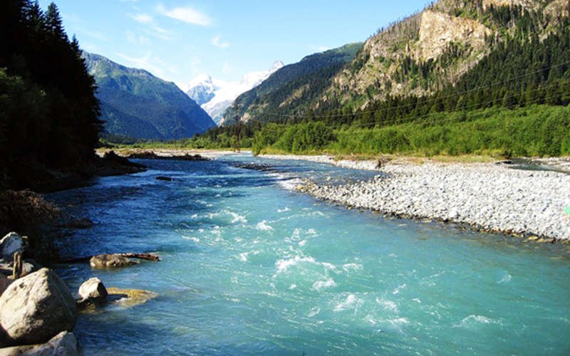 Πώς μια ονειρεμένη λίμνη έγινε το πιο μολυσμένο μέρος της Γης [εικόνες] | iefimerida.gr 1