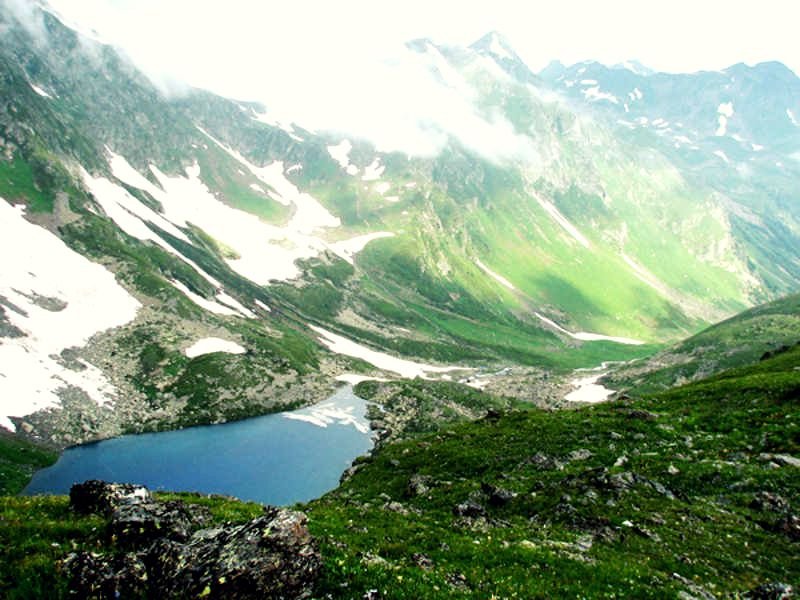 Πώς μια ονειρεμένη λίμνη έγινε το πιο μολυσμένο μέρος της Γης [εικόνες] | iefimerida.gr 0