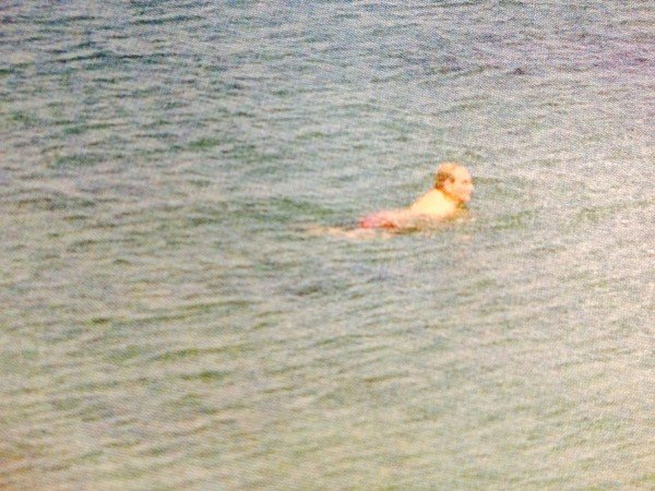 Τα πρώτα μπάνια του Κώστα Καραμανλή -Λύθηκε το... μυστήριο του τροπικού μαυρίσματός του [εικόνες] | iefimerida.gr 4