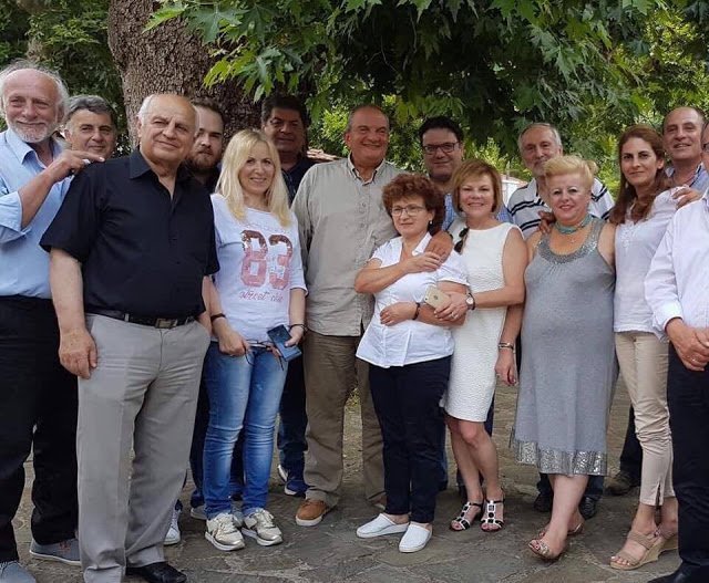 Μίνι διακοπές στον νομό Ιωαννίνων για τον Κώστα Καραμανλή -Εκανε πεζοπορία, επισκέφθηκε λίμνες [εικόνα] | iefimerida.gr 0