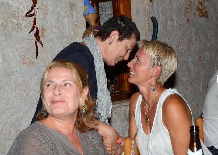 Οι διακοπές του Καραμανλή στη Λευκάδα -Μαυρισμένος, με τη Νατάσα δίπλα του [εικόνες] | iefimerida.gr 2