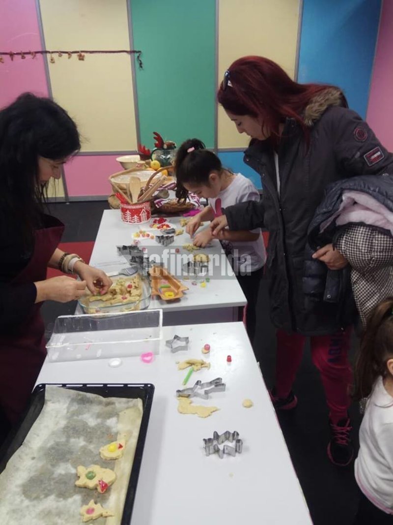 Εργοστάσιο καραμέλας στην Κρήτη: Εκεί δοκιμάζεις μπανάνα με καραμέλα φρέσκου βούτυρου [εικόνες & βίντεο] | iefimerida.gr 6