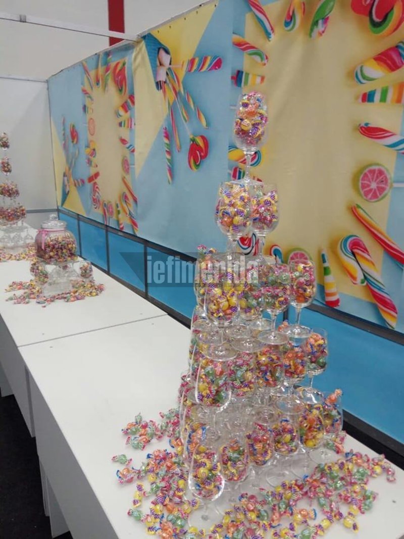 Εργοστάσιο καραμέλας στην Κρήτη: Εκεί δοκιμάζεις μπανάνα με καραμέλα φρέσκου βούτυρου [εικόνες & βίντεο] | iefimerida.gr 4