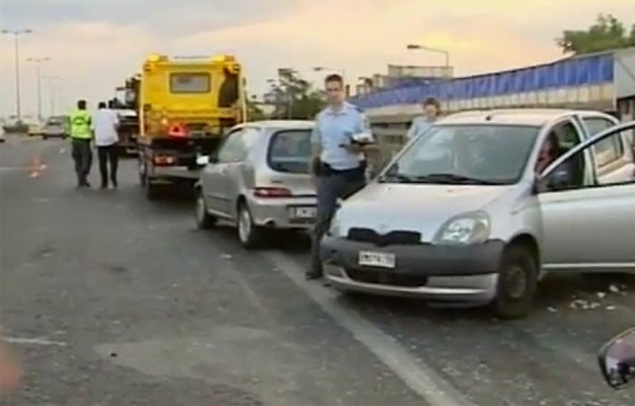 Καραμπόλα 10 αυτοκινήτων στην Εθνική -Στο ύψος του σταθμού ΚΤΕΛ στον Κηφισό [εικόνα] | iefimerida.gr 0