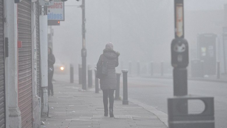 Σφοδρή κακοκαιρία στην Αγγλία – Νεκρή μια γυναίκα και 17 τραυματίες σε καραμπόλα | iefimerida.gr 1