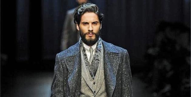 Ο Ελληνας με την αρχαιοελληνική ομορφιά -Υποκλίνονται μπροστά του οι μεγαλύτεροι οίκοι μόδας [εικόνες] | iefimerida.gr 3