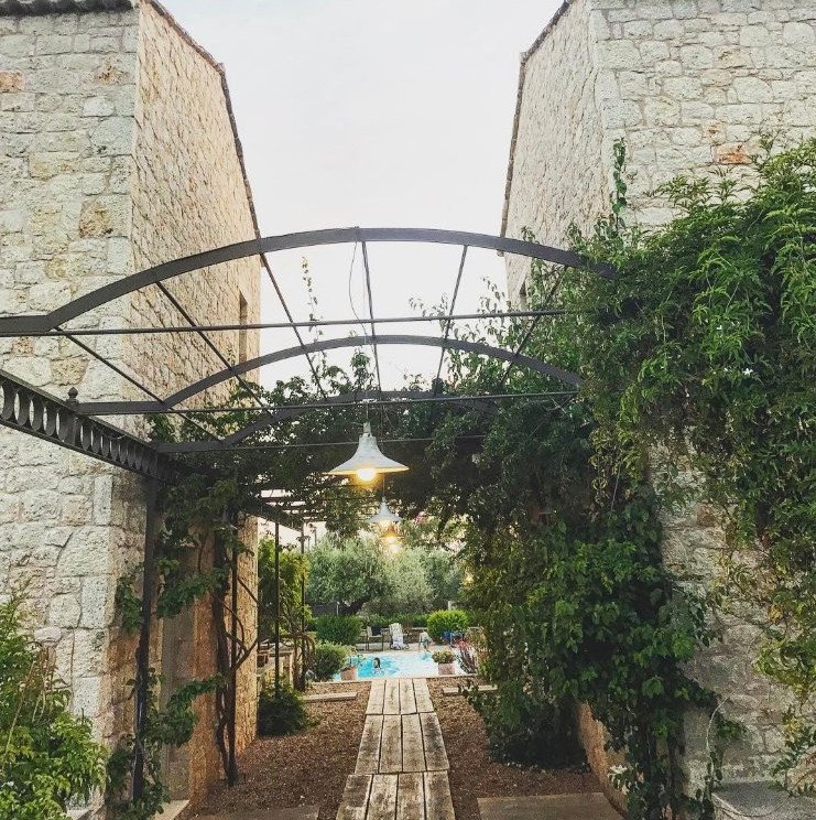 Οι υπέροχες φωτογραφίες της Τζένης Μπαλατσινού στη Μεσσηνιακή Μάνη -Θέλεις να πας [εικόνες]  | iefimerida.gr 1