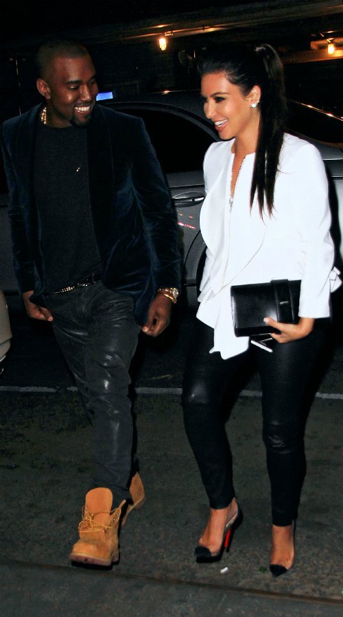 Με κατεβασμένο παντελόνι βγήκε ο Γουέστ από το αμάξι της Καρντάσιαν! [εικόνες] | iefimerida.gr 6