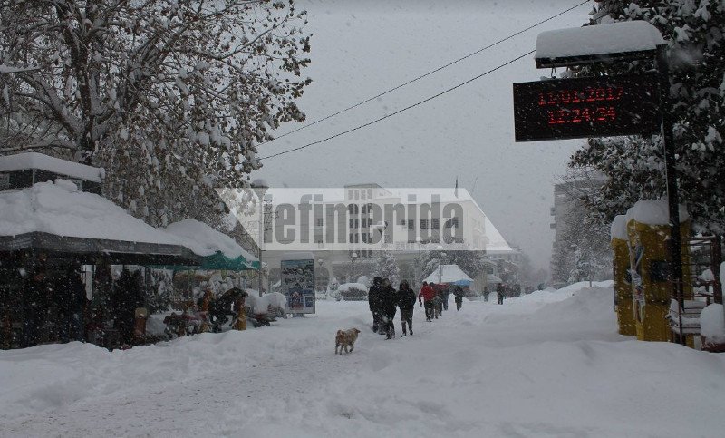 «Βόμβα» χιονιού έπεσε από τη Λάρισα ως την Ξάνθη -Μισό μέτρο χιόνι στα Ιωάννινα [εικόνες] | iefimerida.gr 0
