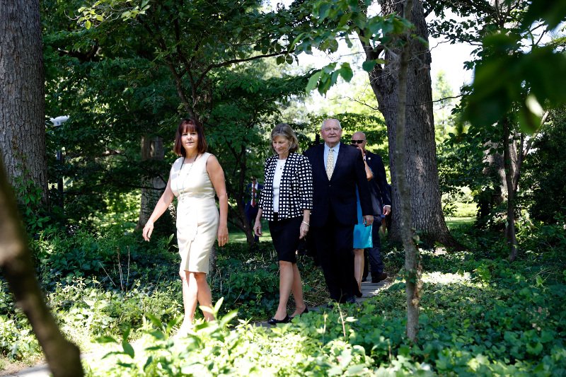 Και η Περιστέρα Μπαζιάνα στον Λευκό Οίκο -Ποια θα την υποδεχθεί [εικόνες] | iefimerida.gr 8