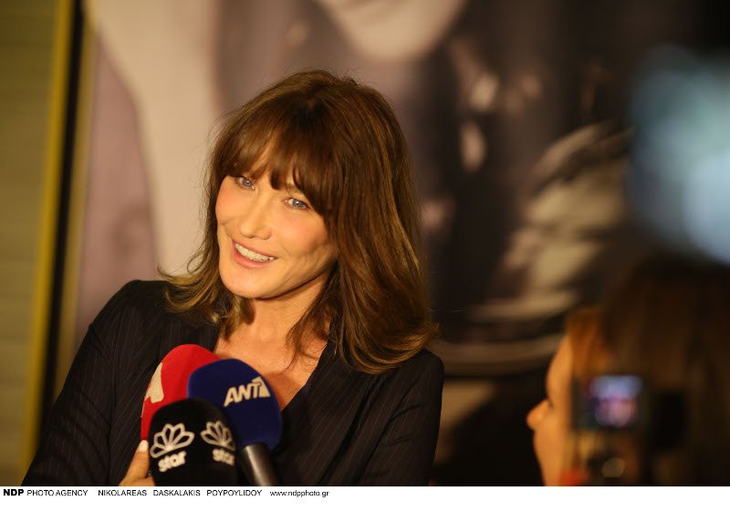 Στην Αθήνα Κάρλα Μπρούνι-Νικολά Σαρκοζί: Eξοδος σε γνωστό εστιατόριο στο κέντρο [εικόνες] | iefimerida.gr 1