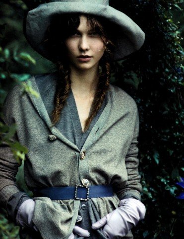 Πουλόβερ: Η καυτή τάση από τις πασαρέλες ως τον δρόμο -Ετσι τα φόρεσαν οι ομορφότερες γυναίκες του κόσμου [εικόνες] | iefimerida.gr 4