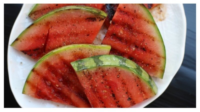 Τέρμα στα κλασικά - Τα 7 τρόφιμα που δεν ξέρατε πως είναι λαχταριστά στο μπάρμπεκιου [εικόνες] | iefimerida.gr 3