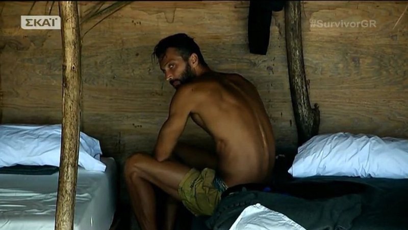 Survivor 2: Ο Θοδωρής Θεοδωρόπουλος λέει τι έκανε «κρυφά» στα πλάνα με την καρύδα [βίντεο] | iefimerida.gr 0