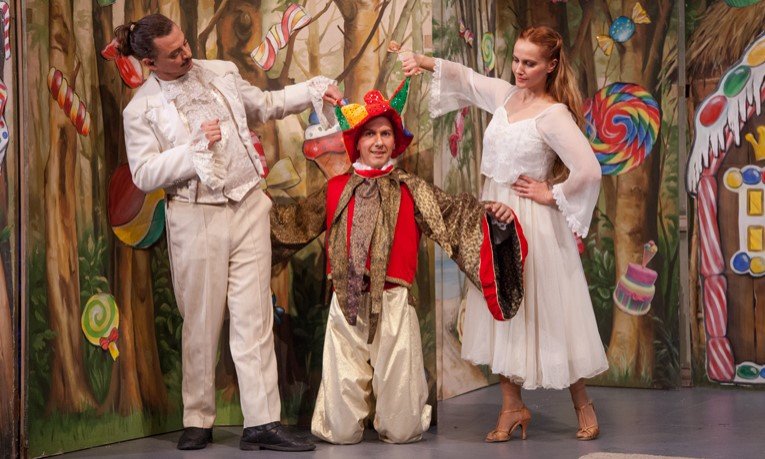 Διαφορετικό! Ο Καρυοθραύστης στο θέατρο Αθηνά, δεν είναι μπαλέτο [εικόνες]  | iefimerida.gr 1