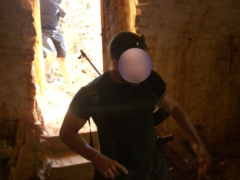 Αποκλειστικό: Ο εκπαιδευτής Κασιδιάρης, τα όπλα, το ξύλο, οι ναζιστικοί χαιρετισμοί και οι σημαίες των SS στις κατασκηνώσεις της ΧΑ [βίντεο & εικόνες] | iefimerida.gr 5