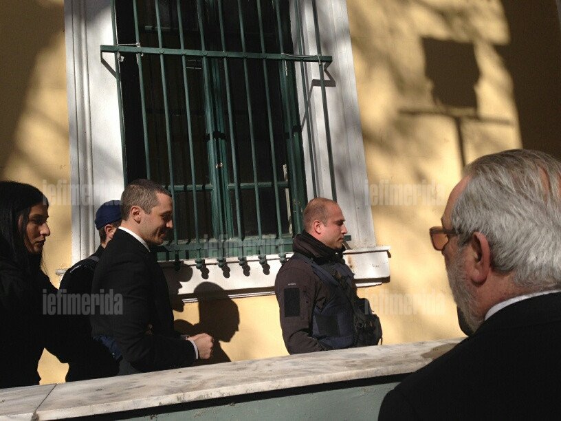 Καισιδιάρης για βίντεό του που είχε δημοσιεύσει η Εφ.Συν.: Ηταν αναπαράσταση της ταινίας «Χόμπι μου ο βιασμός» | iefimerida.gr 2