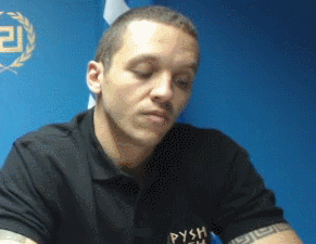 Ψάχνουν από παντού τον Κασιδιάρη: Τώρα τον δείχνουν να σνιφάρει κάτι από το στιλό του [εικόνα] | iefimerida.gr 0