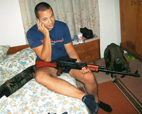 Στη φυλακή και ο Μπούκουρας - Νέα ντοκουμέντα σοκ και αλληλομαχαιρώματα στη ΧΑ [εικόνες] | iefimerida.gr 1