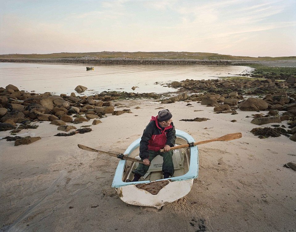 O κασκαντέρ του Χόλιγουντ που έγινε ερημίτης -Αφησε πίσω του τις ταινίες και ζει σε ένα νησί μόνος [εικόνες] | iefimerida.gr 0