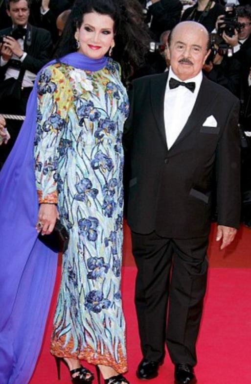 Πέθανε ο δισεκατομμυριούχος Σαουδάραβας Κασόγκι -Εμπορος όπλων και εκκεντρικός playboy [εικόνες] | iefimerida.gr 2