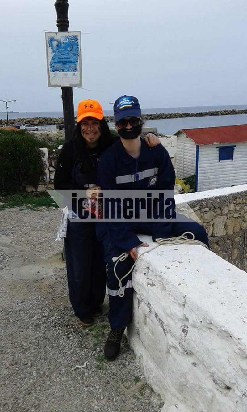 Αποκριάτικη διαμαρτυρία στην Κάσο -Οι κάτοικοι ντύθηκαν ναύτες και φώναζαν «το πλοίο άργησε μία μέρα» [εικόνες]  | iefimerida.gr 1