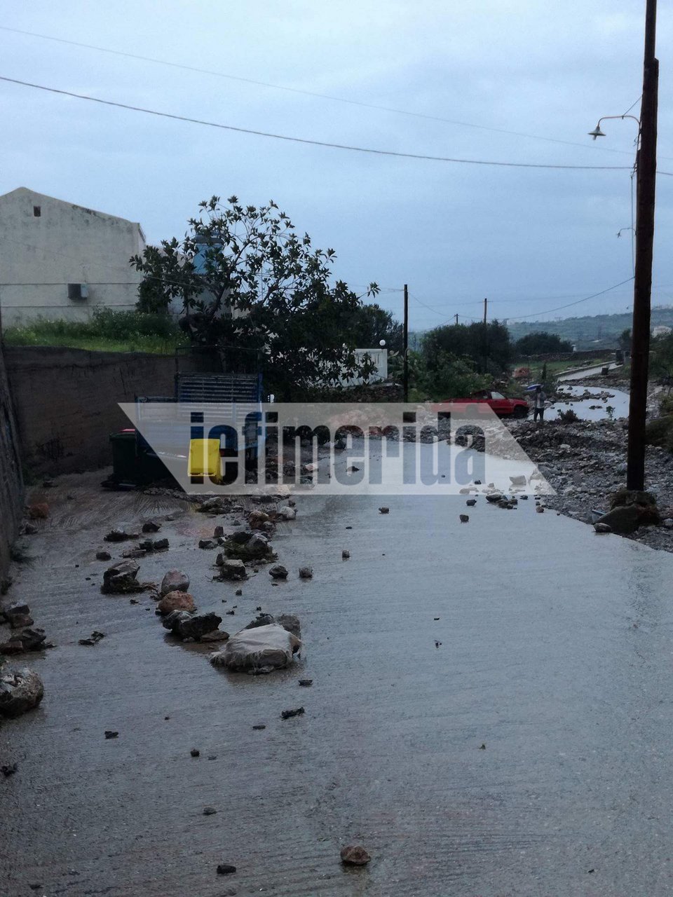 Προβλήματα και ζημιές από την έντονη βροχόπτωση στην Κάσο [εικόνες] | iefimerida.gr 2