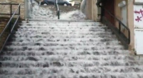 Καστοριά, Κοζάνη και Ημαθία στο έλεος της βροχής - Προβλήματα από την κακοκαιρία και στη Θεσσαλονίκη [βίντεο & εικόνες] | iefimerida.gr 4