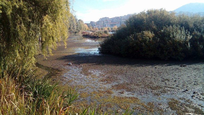 Καθησυχάζουν οι επιστήμονες για τη λίμνη της Καστοριάς: Εχει «στεγνώσει» ξανά [εικόνες] | iefimerida.gr 3
