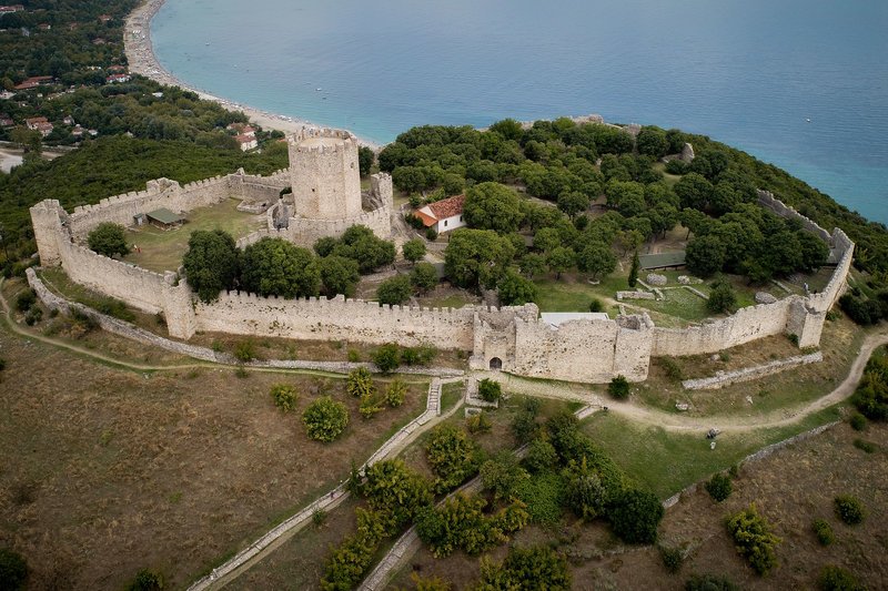 Το επιβλητικό Κάστρο του Πλαταμώνα -Δεσπόζει στα νοτιοανατολικά του Ολύμπου [εικόνες] | iefimerida.gr 4