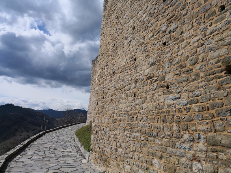 Το μεγαλοπρεπές κάστρο του Φαναρίου -Ο «φρουρός» των Αγράφων [εικόνες] | iefimerida.gr 4