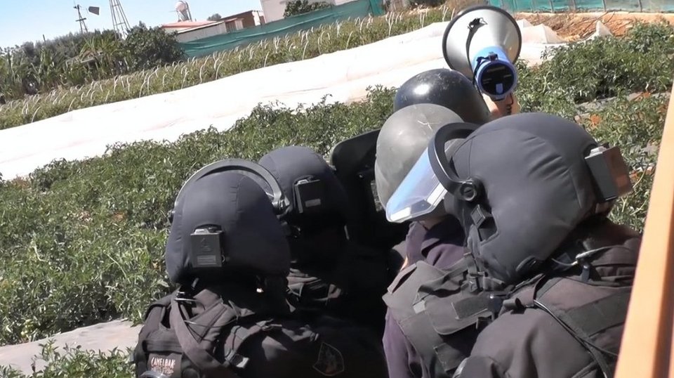 Αντιτρομοκρατική άσκηση στην Κύπρο -Πυροβολισμοί, εκρήξεις και όμηροι [εικόνες & βίντεο] | iefimerida.gr 3