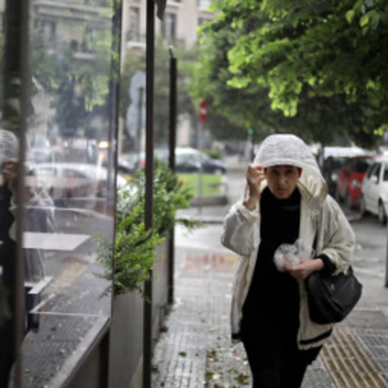 Ισχυρή καταιγίδα σάρωσε τη Θεσσαλονίκη: Δρόμοι-ποτάμια, σοβαρά προβλήματα [εικόνες & βίντεο] | iefimerida.gr 9