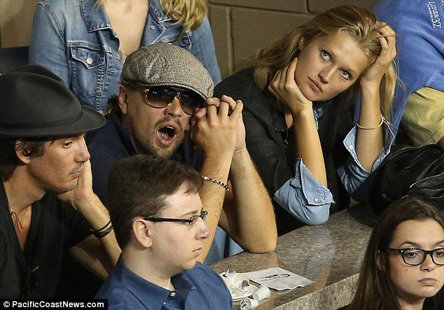 H νέα ξανθιά που κέρδισε μία θέση στη συλλογή του Ντι Κάπριο-Με ποια σέξι «τα σπάει» τα βράδια ο σταρ [εικόνες] | iefimerida.gr 3