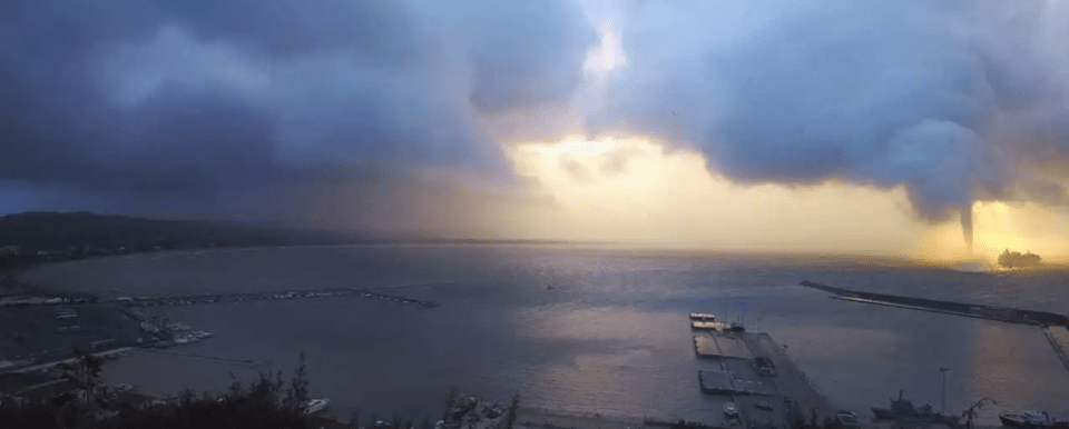 Εικόνες καταστροφής από τη θεομηνία που έπνιξε τη μισή Ελλάδα [εικόνες & βίντεο] | iefimerida.gr 10