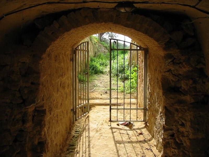 Κρήτη: Το γερμανικό καταφύγιο που έγινε μουσείο -Οκτώ μέτρα κάτω από τη γη, με μήκος 200 μ. και 13 θαλάμους [εικόνες] | iefimerida.gr 0