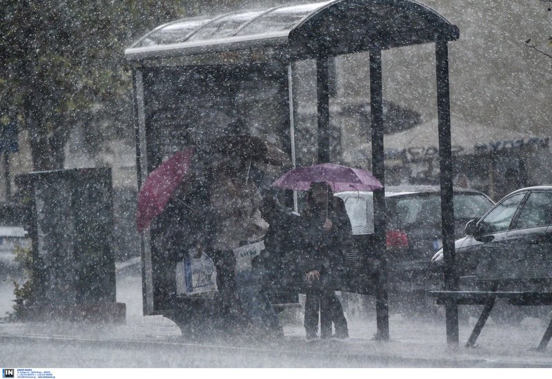 Δυνατή καταιγίδα σάρωσε την Αθήνα [εικόνες] | iefimerida.gr 3