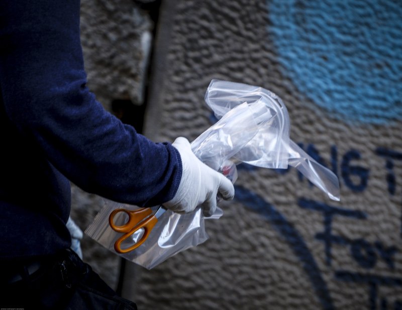 Αστυνομική επιχείρηση σε κατάληψη στα Εξάρχεια -Τέσσερις προσαγωγές [εικόνες] | iefimerida.gr 5