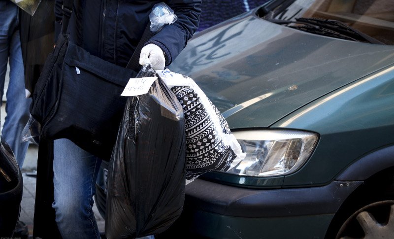 Αστυνομική επιχείρηση σε κατάληψη στα Εξάρχεια -Τέσσερις προσαγωγές [εικόνες] | iefimerida.gr 6