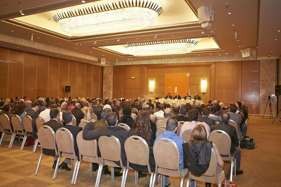 Ιπποδρομίες ΑΕ: Τα άλογα στην αφετηρία | iefimerida.gr 0