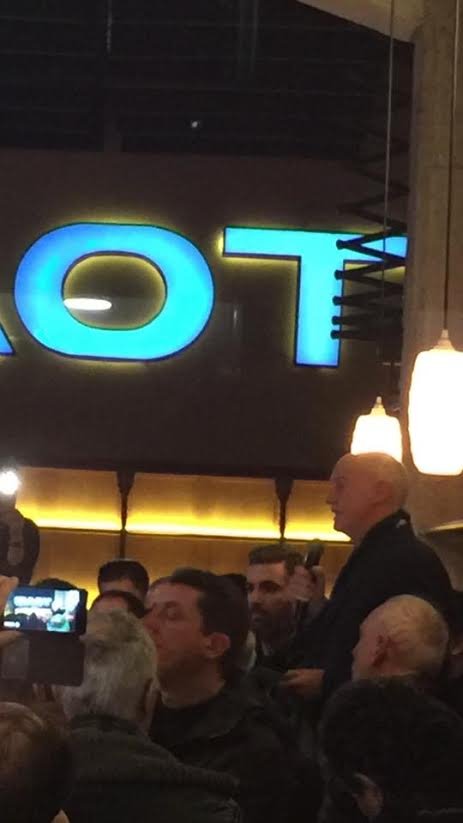 Ο Γιώργος Παπανδρέου έκοψε την Πρωτοχρονιάτικη πίτα του ΚΙΔΗΣΟ [εικόνες] | iefimerida.gr 5