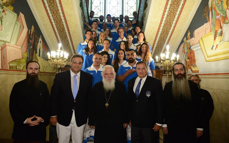 Η ελληνική Ολυμπιακή αποστολή στον Αρχιεπίσκοπο Ιερώνυμο | iefimerida.gr 0
