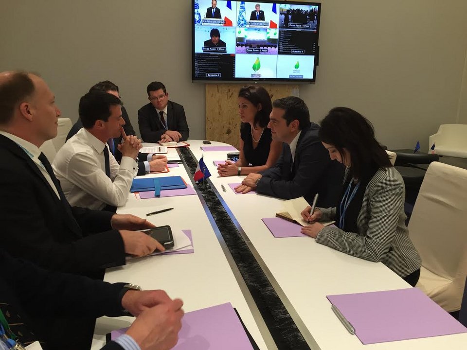 Τσίπρας: Να μην παραχωρήσουμε τη ζωή μας στις αγορές και τις πολυεθνικές εταιρείες | iefimerida.gr 0