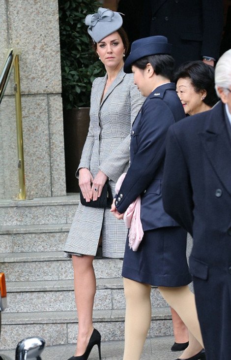 Η πρώτη δημόσια εμφάνιση της εγκυμονούσας Κέιτ Μίντλετον μετά από 1,5 μήνα -Το παρ' ολίγον σέξι ατύχημα [εικόνες] | iefimerida.gr 8