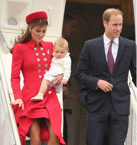 Ο γυμνός Μαορί χορευτής που ξάφνιασε την Κέιτ Μίντλετον -Η αμήχανη αντίδρασή της [εικόνες] | iefimerida.gr 16