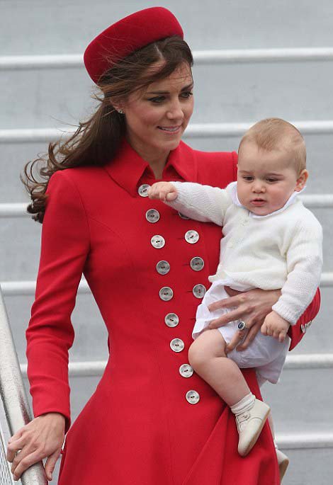 Ο γυμνός Μαορί χορευτής που ξάφνιασε την Κέιτ Μίντλετον -Η αμήχανη αντίδρασή της [εικόνες] | iefimerida.gr 18