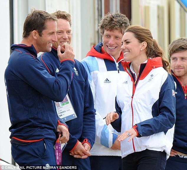 Ψίθυροι στη Βρετανία: Ο ολυμπιονίκης που λαχταρά να συναντά η Κέιτ Μίντλετον -Τα τετ α τετ τους [εικόνες] | iefimerida.gr 1